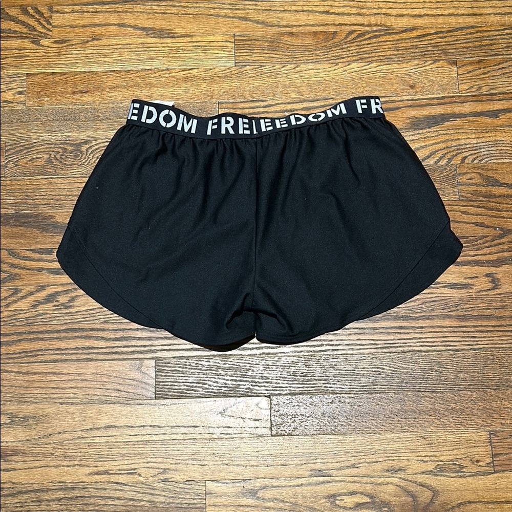Under Armour Black Athletic Shorts with Elastic Waistband - Picture 2 of 4